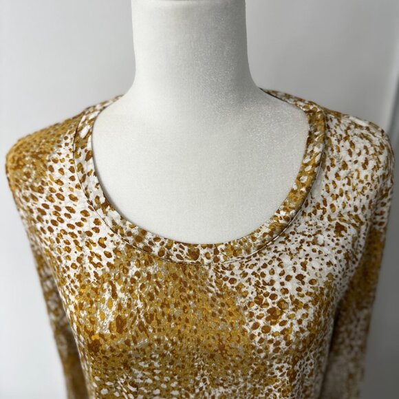 โจ **LOGO by Lori Goldstein Animal Print Tunic Top** โจ - Picture 3 of 9